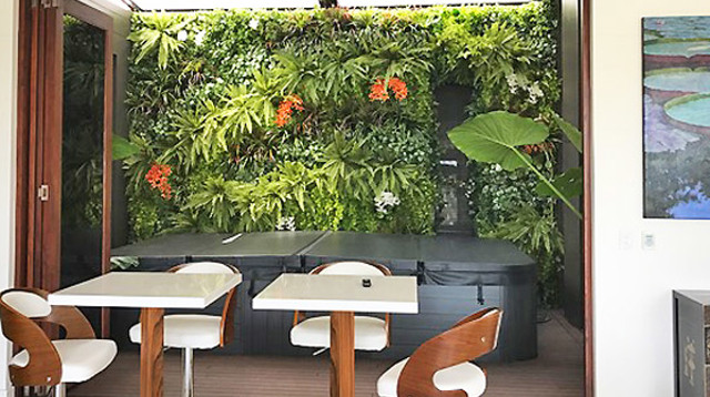Artificial Green Wall as 'finishing touch' for Spa area