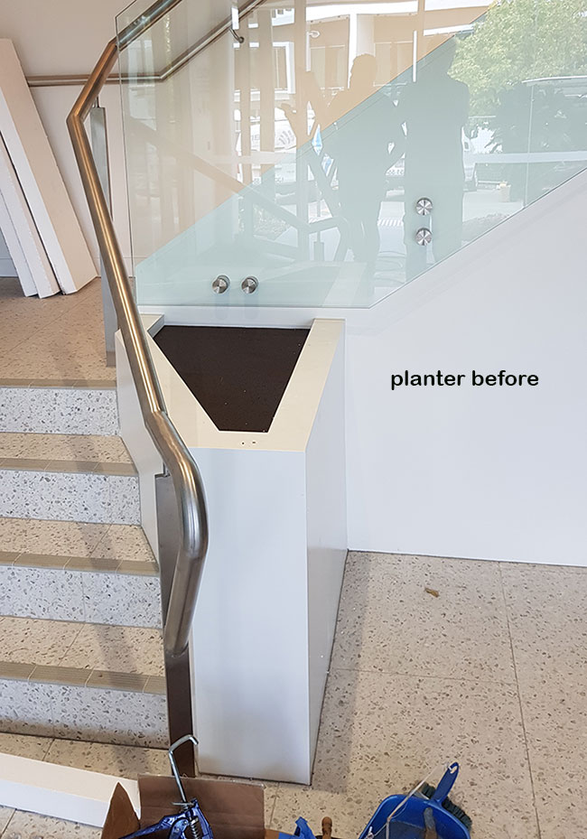 Retro-design Office planters get matching plants image 4